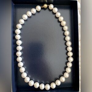 Pearl necklace